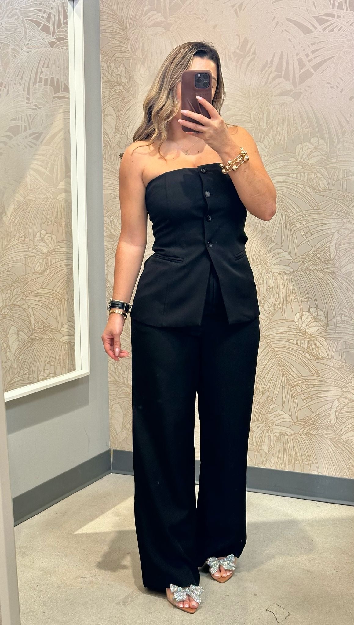 Set Carlotta